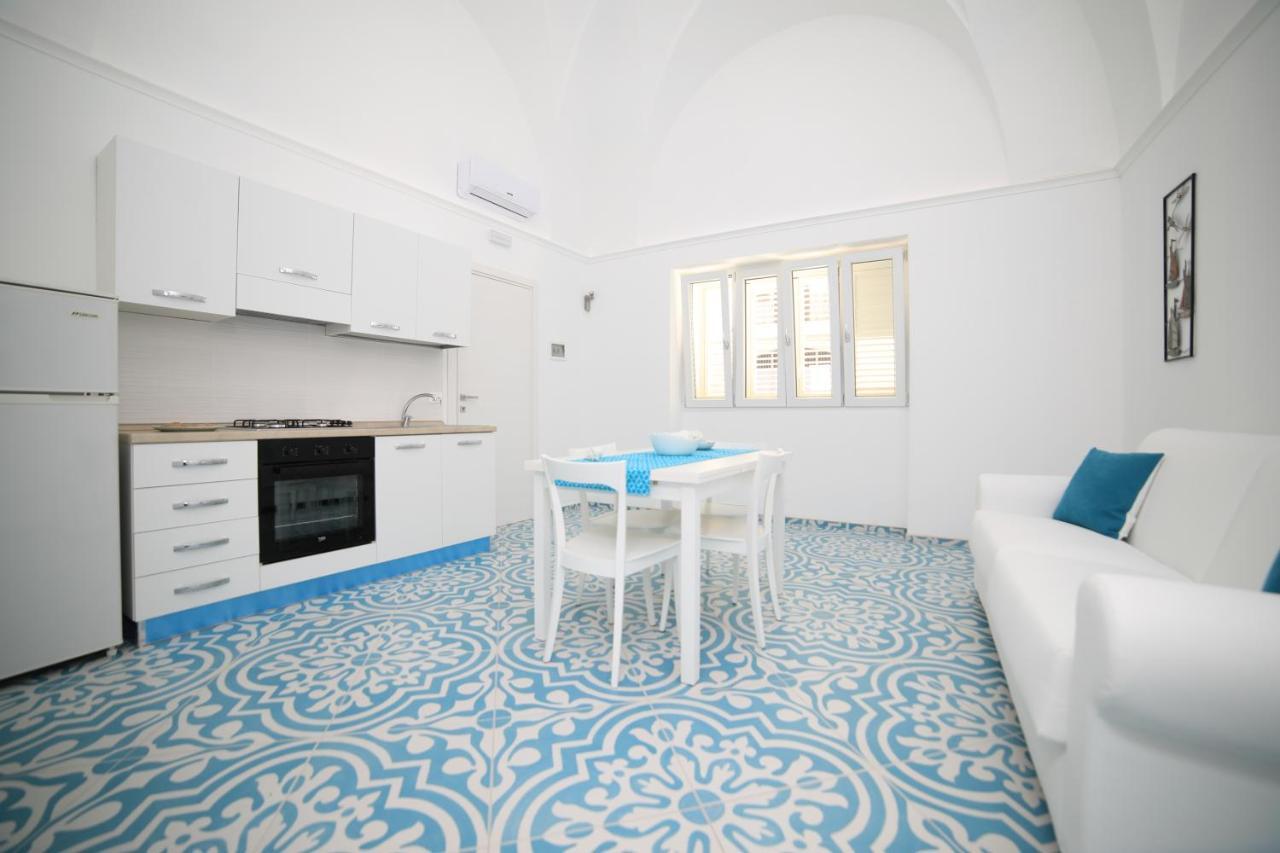 White Aurora Rooms Porto Cesareo Exterior photo